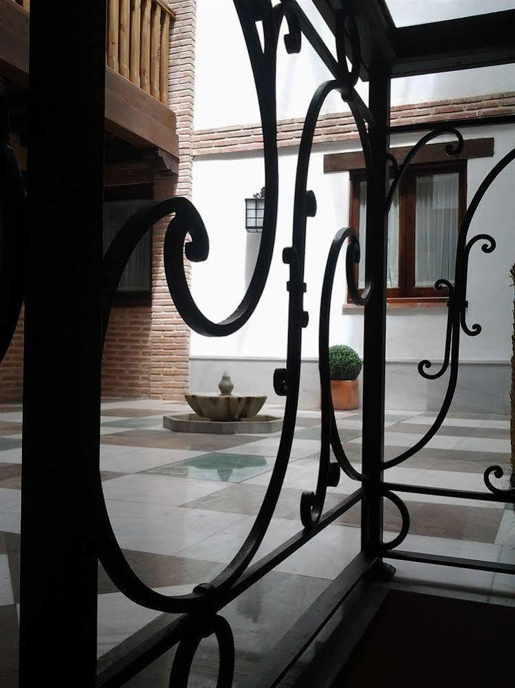 Apartamentos Santa Ana Гранада Экстерьер фото
