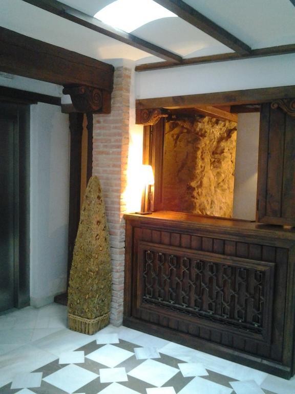 Apartamentos Santa Ana Гранада Экстерьер фото